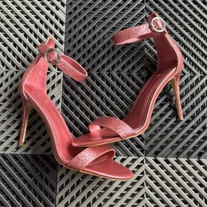 Guess women’s heels nwot size 8